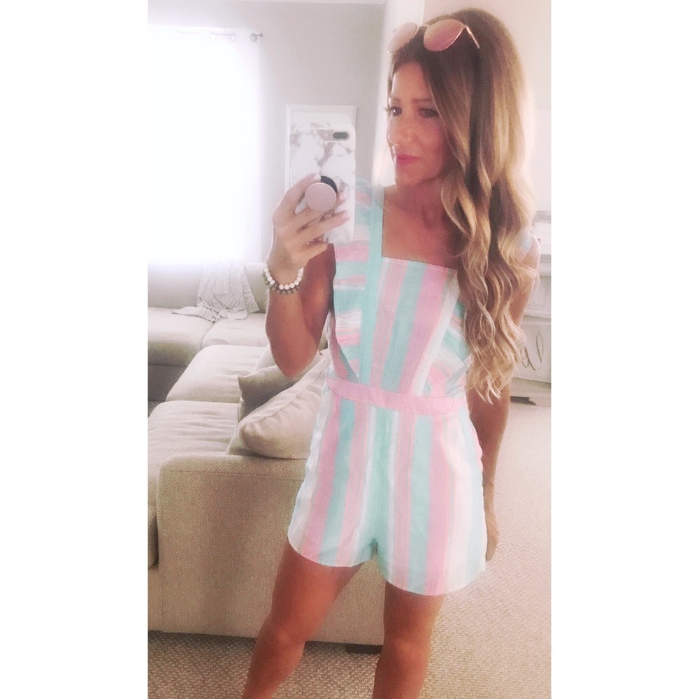 VICI Romper - Picture 3 of 3
